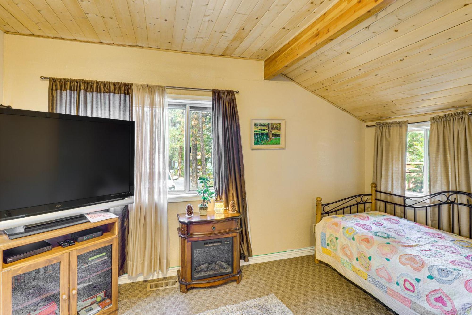 Cozy Lakeside Escape With Deck 4 Mi To Rainbow Lake باينتوب ليكسايد المظهر الخارجي الصورة