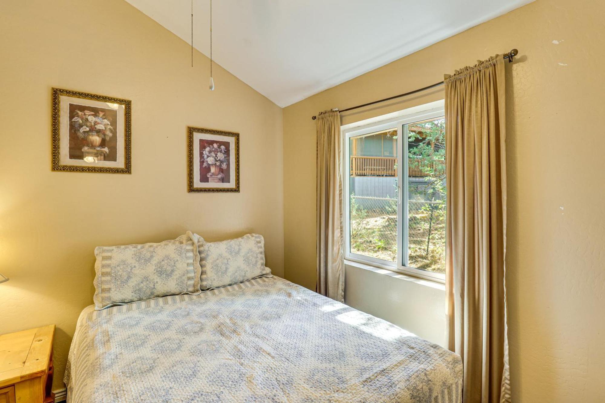 Cozy Lakeside Escape With Deck 4 Mi To Rainbow Lake باينتوب ليكسايد المظهر الخارجي الصورة